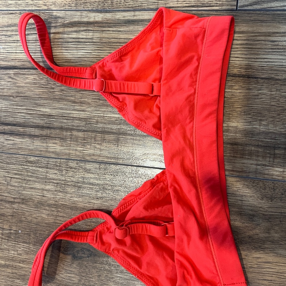 Skims unlined Red Bralette - Picture 2 of 3